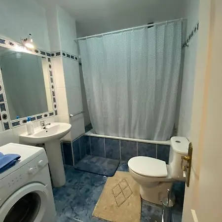 Rockin' View - 2 Bedroom Great Terrace, Parking, Pool Daire
