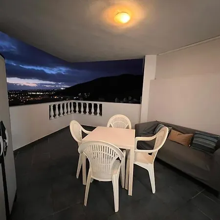 Rockin' View - 2 Bedroom Great Terrace, Parking, Pool Daire Costa Adeje