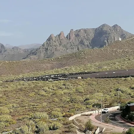 Rockin' View - 2 Bedroom Great Terrace, Parking, Pool Apartament *