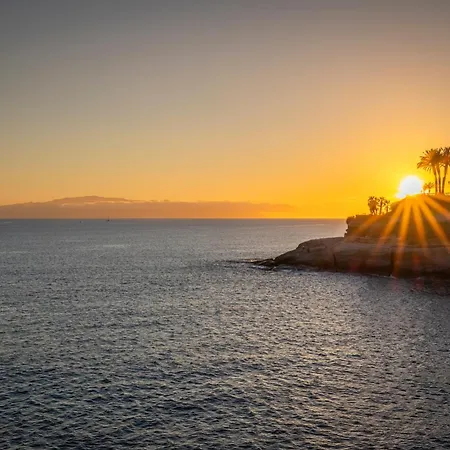 Apartment Rockin' View - 2 Bedroom Great Terrace, Parking, Pool Costa Adeje (Tenerife)