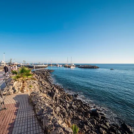 Rockin' View - 2 Bedroom Great Terrace, Parking, Pool Apartment Costa Adeje (Tenerife)