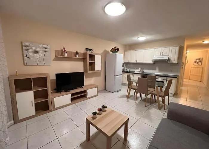 Rockin' View - 2 Bedroom Great Terrace, Parking, Pool Apartment Costa Adeje (Tenerife)